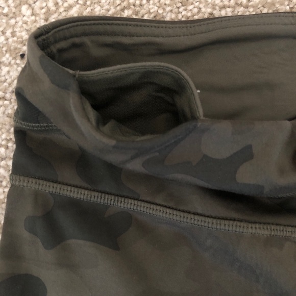 Lululemon “Speed Up Crop Leggings” - Picture 4 of 7